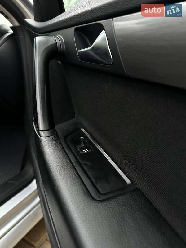 Универсал Volkswagen Passat 2012 в Долине