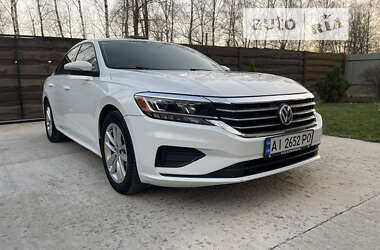 Седан Volkswagen Passat 2020 в Києві