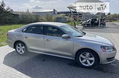 Седан Volkswagen Passat 2013 в Луцьку