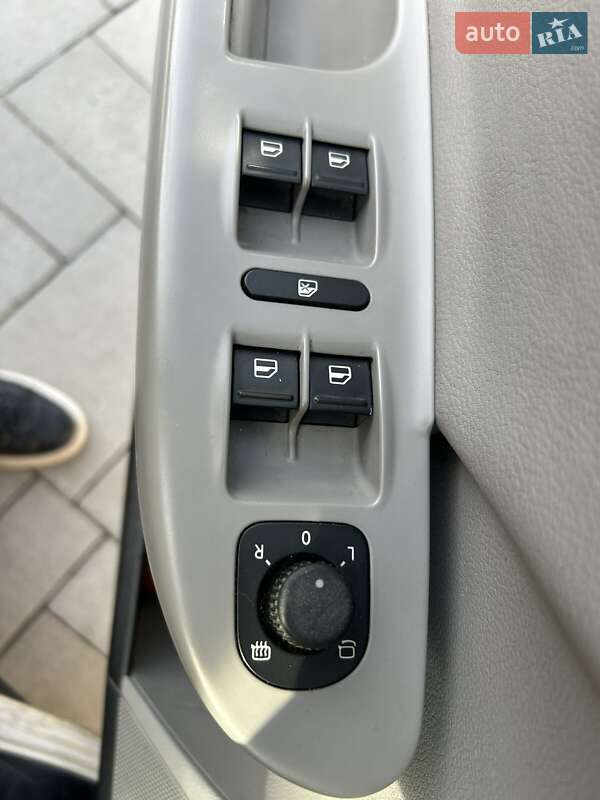 Седан Volkswagen Passat 2007 в Луцке