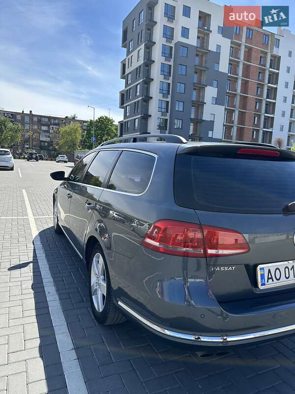 Универсал Volkswagen Passat 2011 в Ужгороде