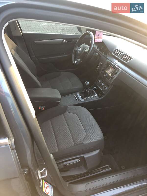 Универсал Volkswagen Passat 2012 в Кривом Роге