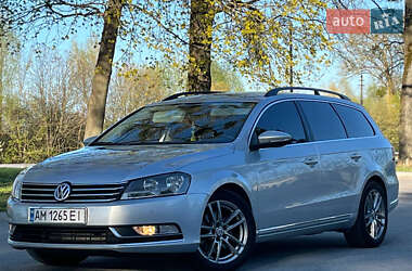 Универсал Volkswagen Passat 2011 в Звягеле