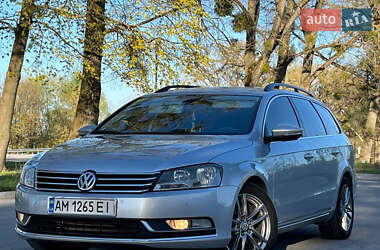 Универсал Volkswagen Passat 2011 в Звягеле