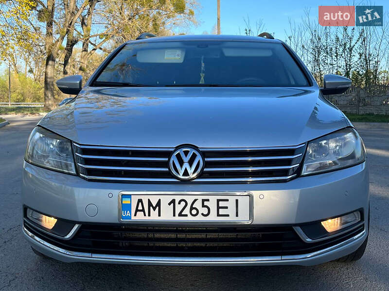 Универсал Volkswagen Passat 2011 в Звягеле