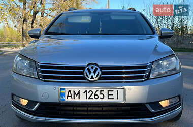 Универсал Volkswagen Passat 2011 в Звягеле