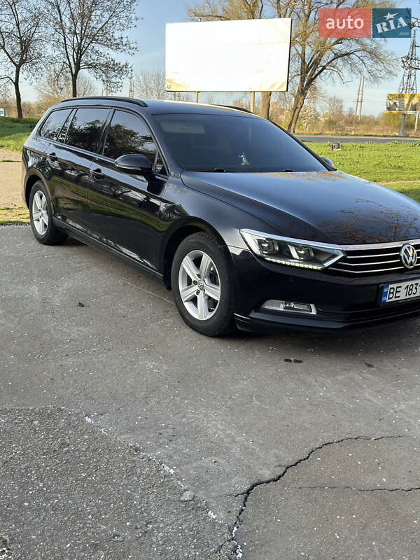 Универсал Volkswagen Passat 2015 в Первомайске
