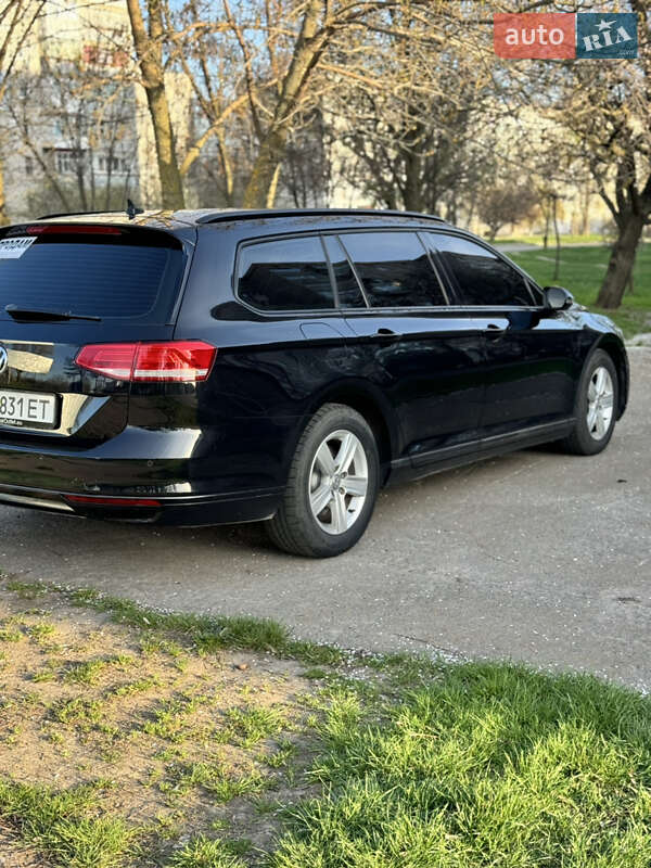 Универсал Volkswagen Passat 2015 в Первомайске