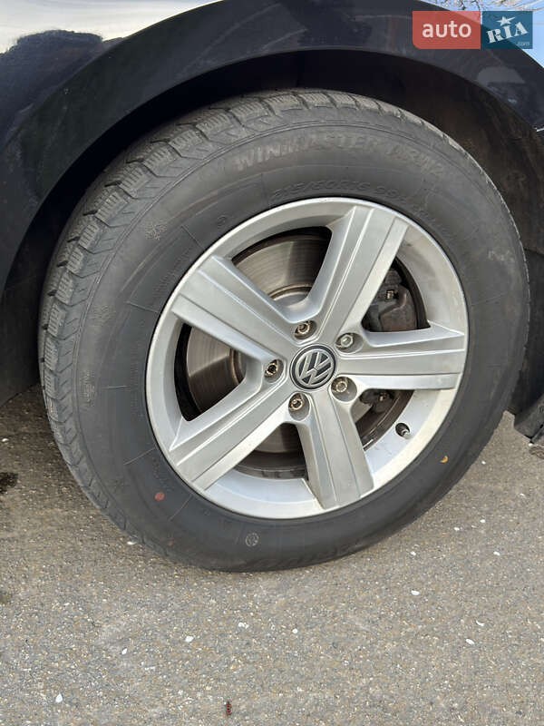 Универсал Volkswagen Passat 2015 в Первомайске