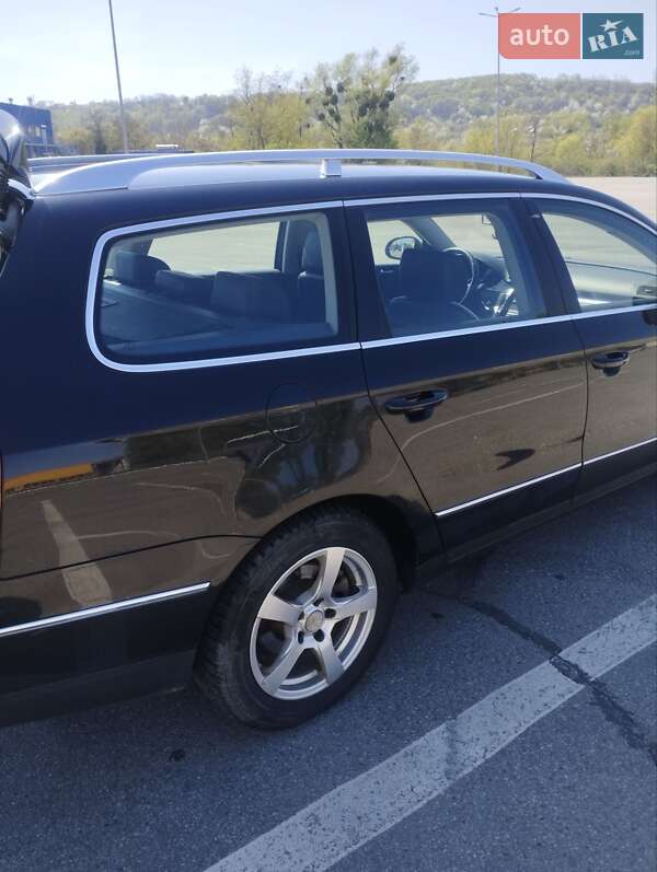 Универсал Volkswagen Passat 2005 в Черновцах