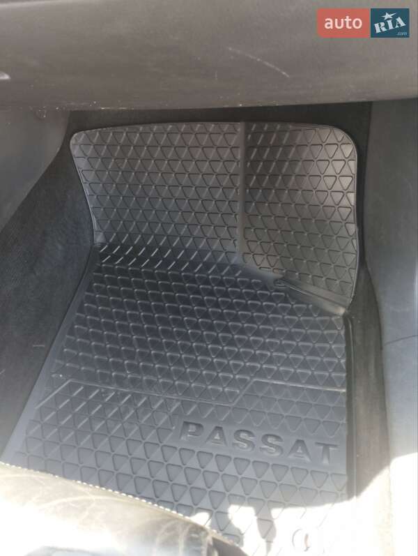 Универсал Volkswagen Passat 2005 в Черновцах