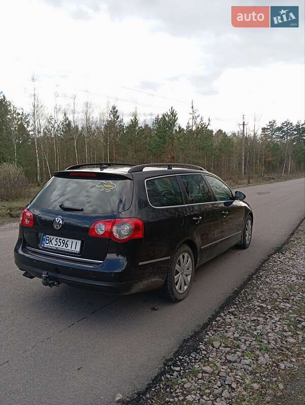 Універсал Volkswagen Passat 2006 в Зарічному