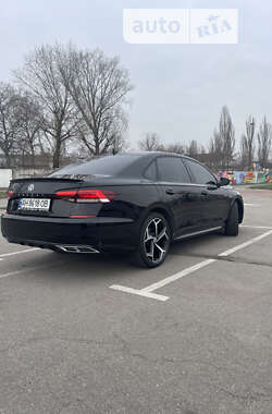 Седан Volkswagen Passat 2019 в Киеве