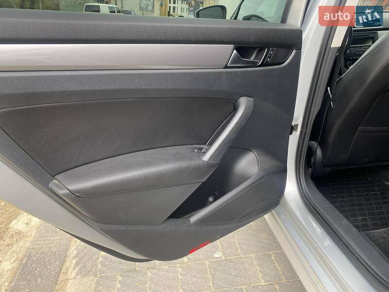 Седан Volkswagen Passat 2015 в Болехове