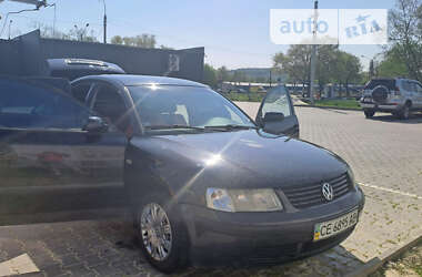 Седан Volkswagen Passat 1998 в Чернівцях