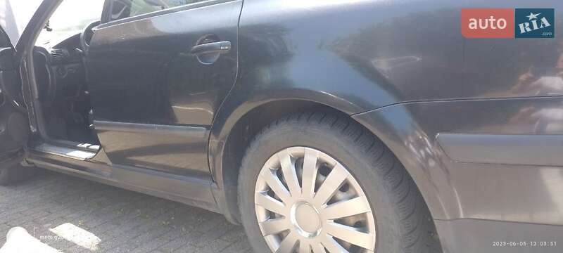 Седан Volkswagen Passat 1999 в Фастові