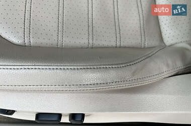 Седан Volkswagen Passat 2011 в Львове