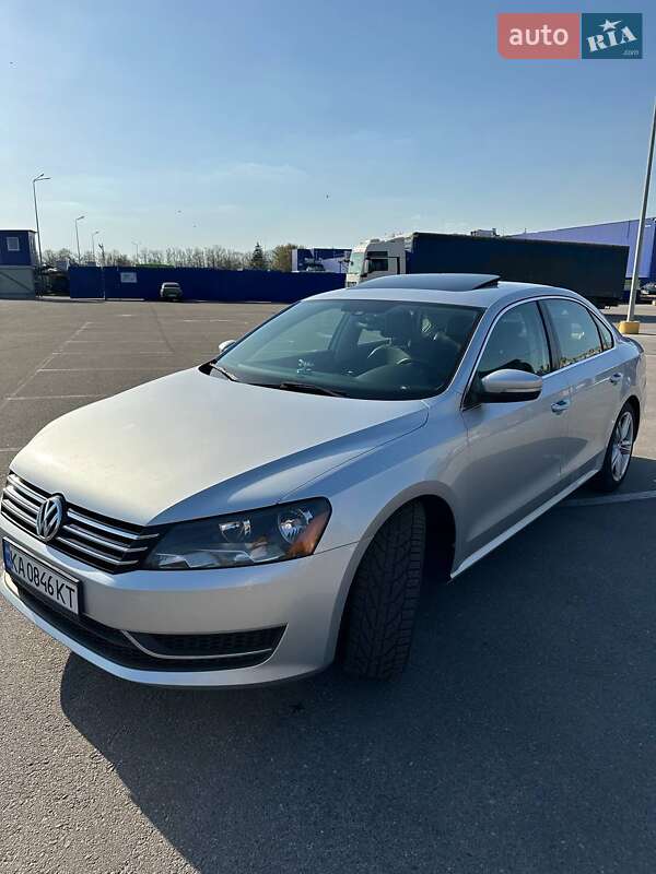 Седан Volkswagen Passat 2014 в Кропивницькому