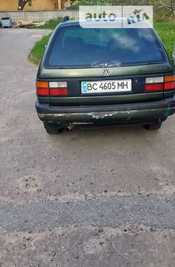 Универсал Volkswagen Passat 1990 в Львове