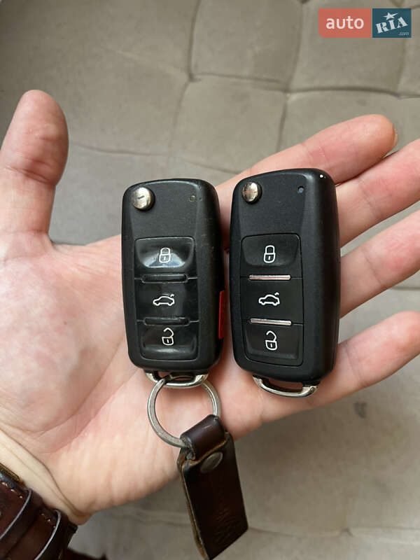 Седан Volkswagen Passat 2011 в Львові фото 25 Седан Volkswagen Passat 2011 в Львові