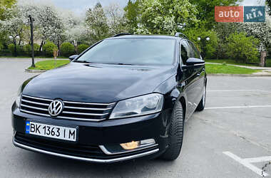 Универсал Volkswagen Passat 2013 в 