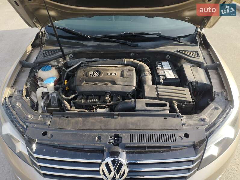 Седан Volkswagen Passat 2015 в Киеве фото 9 Седан Volkswagen Passat 2015 в Киеве