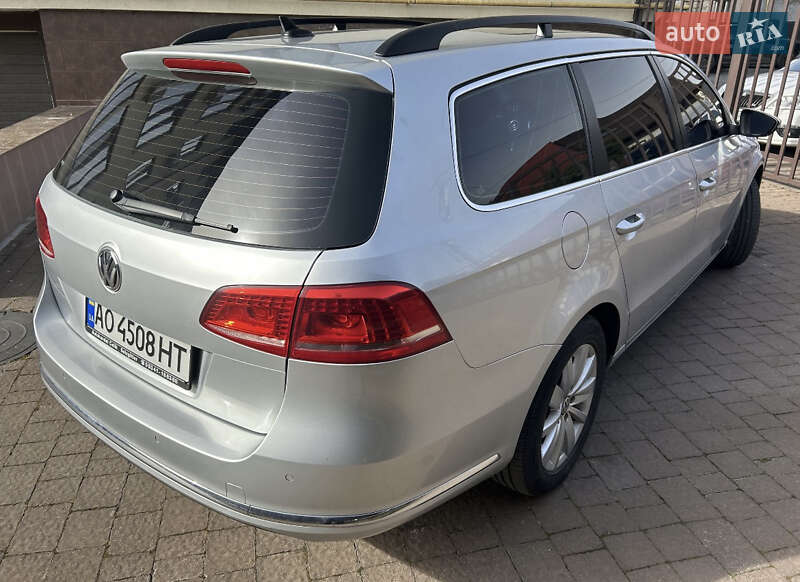 Универсал Volkswagen Passat 2013 в Ужгороде