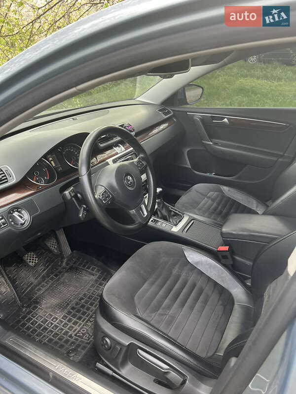 Универсал Volkswagen Passat 2011 в Кривом Роге