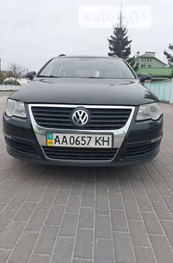 Универсал Volkswagen Passat 2006 в Киеве