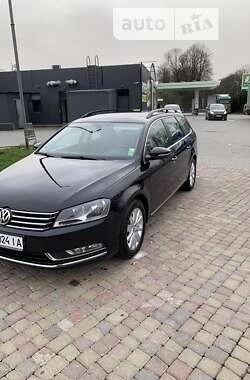 Універсал Volkswagen Passat 2012 в Калуші