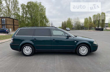 Универсал Volkswagen Passat 2001 в Чернигове