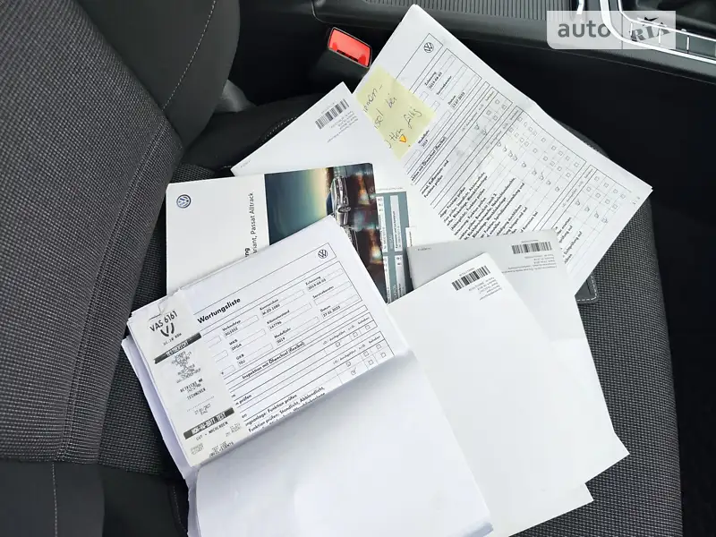 Универсал Volkswagen Passat 2018 в Львове документ