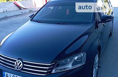 Универсал Volkswagen Passat 2012 в Ирпене