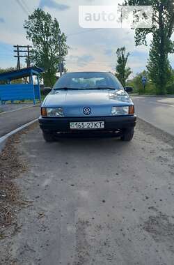 Седан Volkswagen Passat 1989 в Коломые