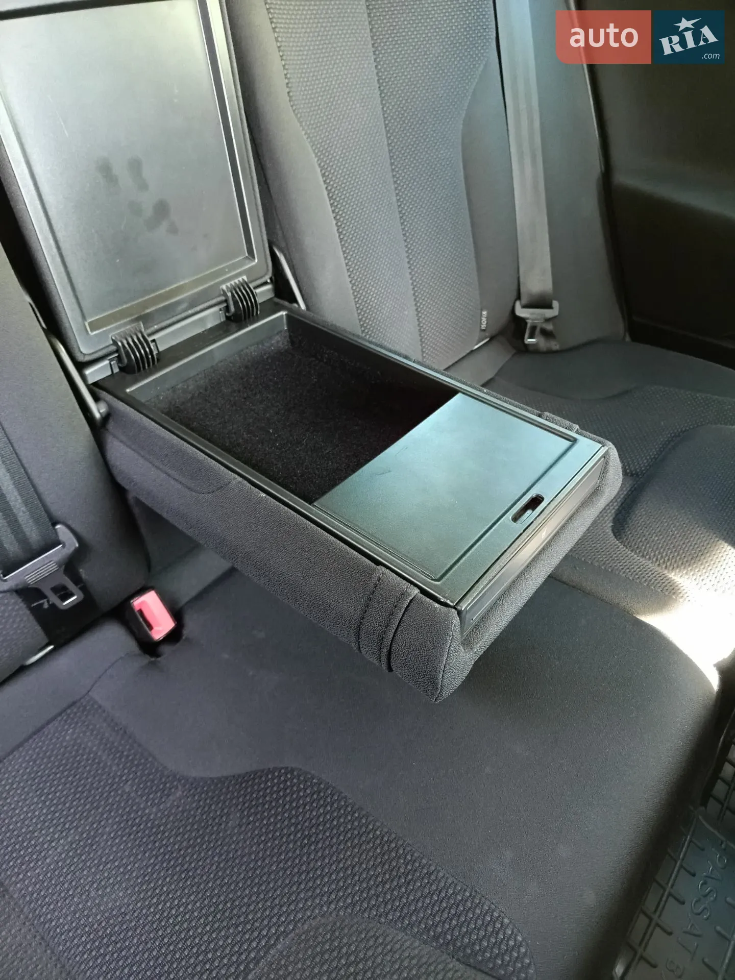 2010 Volkswagen Passat - мініатюра 28