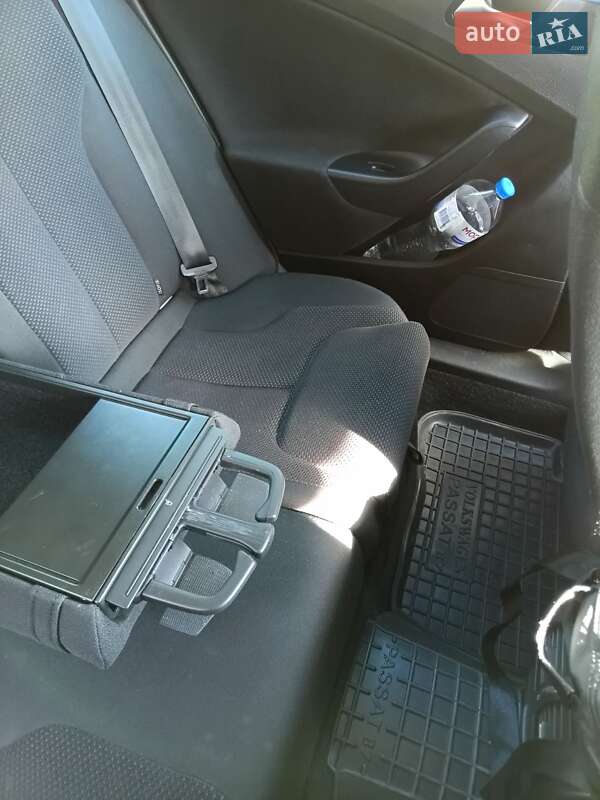 Универсал Volkswagen Passat 2010 в Краматорске