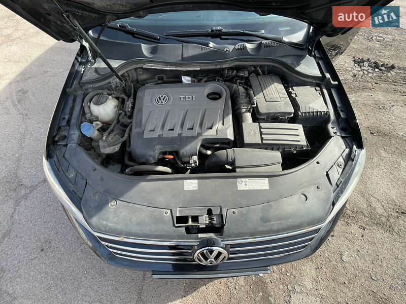 Универсал Volkswagen Passat 2012 в Чернигове
