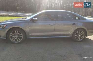 Седан Volkswagen Passat 2018 в Луцке