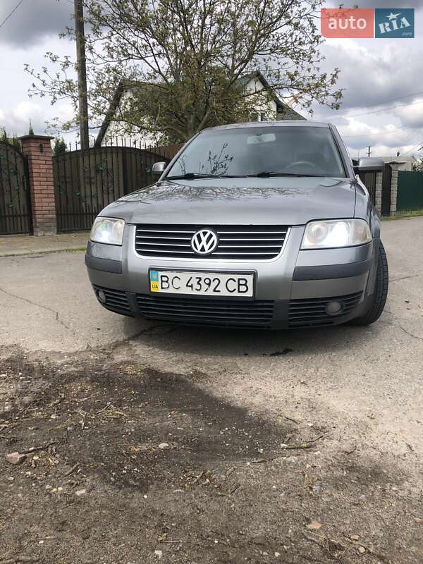 Седан Volkswagen Passat 2001 в Львове