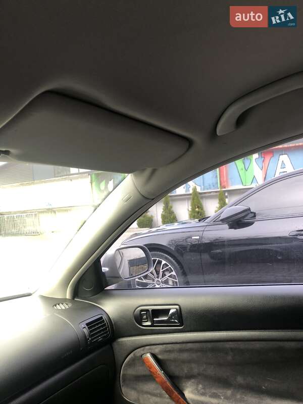Седан Volkswagen Passat 2001 в Львове