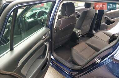 Универсал Volkswagen Passat 2015 в Ровно