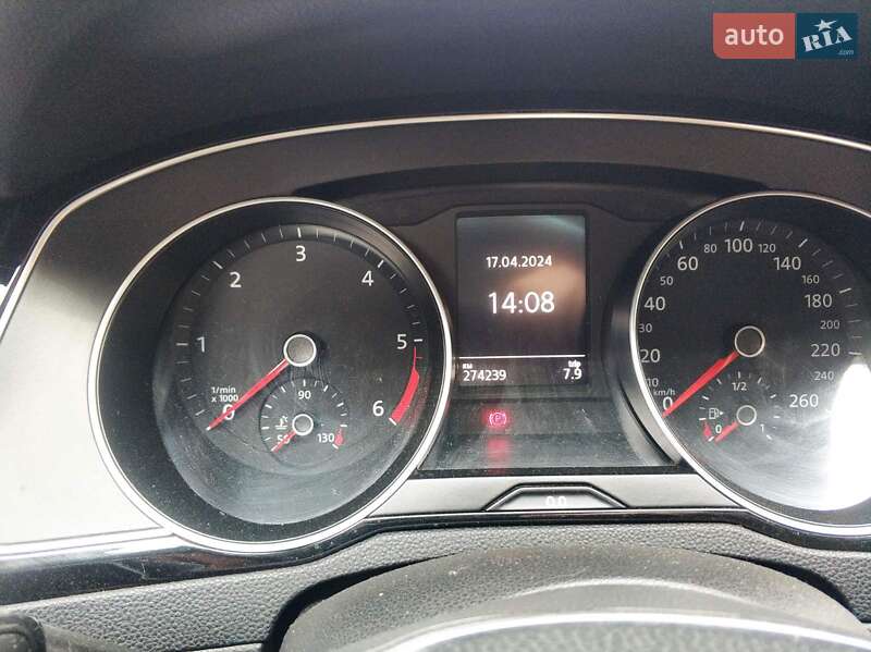 Универсал Volkswagen Passat 2015 в Ровно