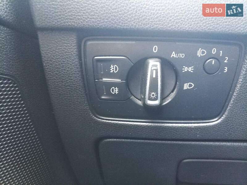 Универсал Volkswagen Passat 2015 в Ровно