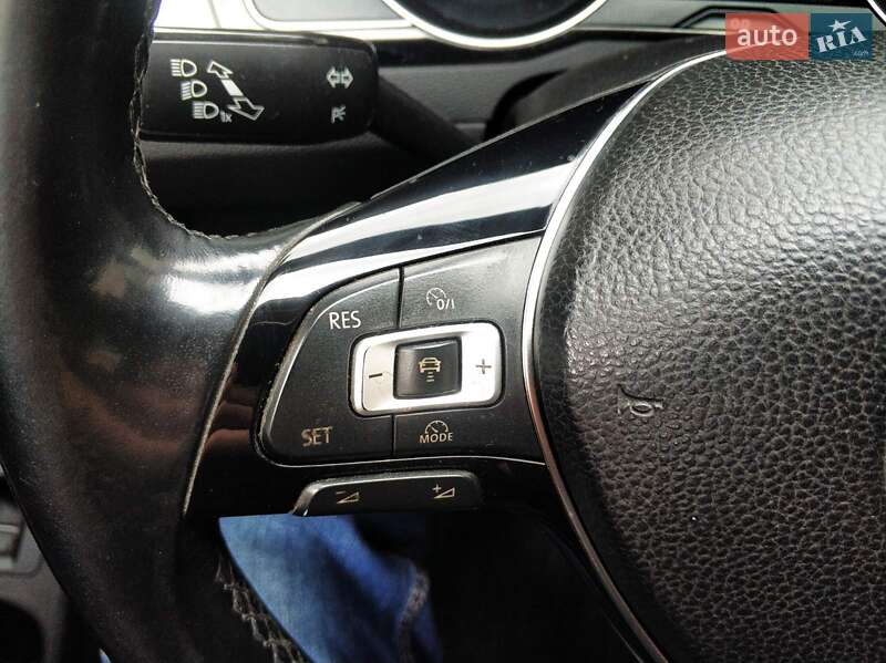 Универсал Volkswagen Passat 2015 в Ровно