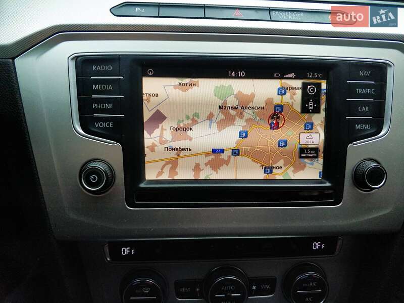 Универсал Volkswagen Passat 2015 в Ровно