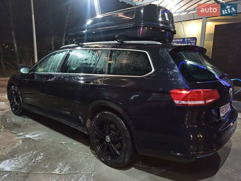 Універсал Volkswagen Passat 2015 в Дніпрі