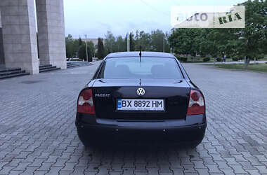 Седан Volkswagen Passat 2002 в Нетешине