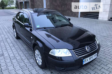 Седан Volkswagen Passat 2002 в Нетешине