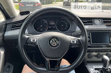 Седан Volkswagen Passat 2018 в Дніпрі