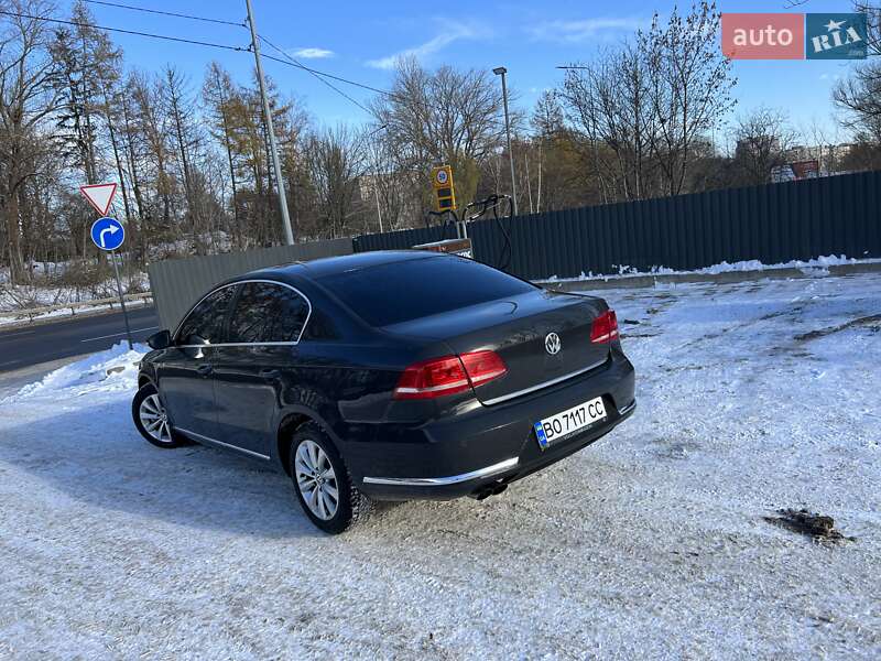 Седан Volkswagen Passat 2011 в Тернополе